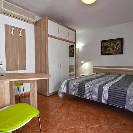 Apartment Old Town Yulia *